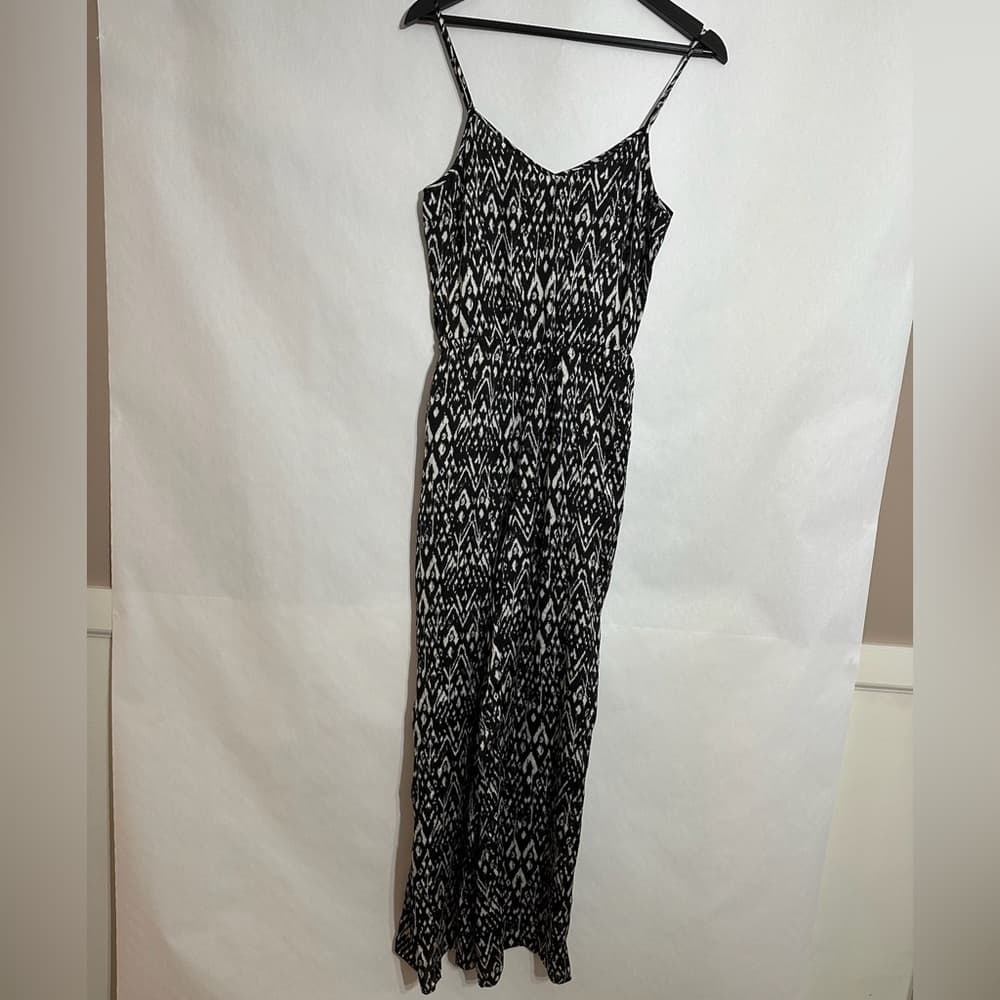 H&M Divided Black & White Ikat Print Jumpsuit Wide Leg Cropped Size 8 - Thumbnail 4