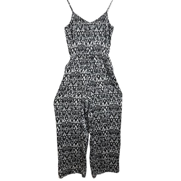 H&M Divided Black & White Ikat Print Jumpsuit Wide Leg Cropped Size 8 - Thumbnail 6
