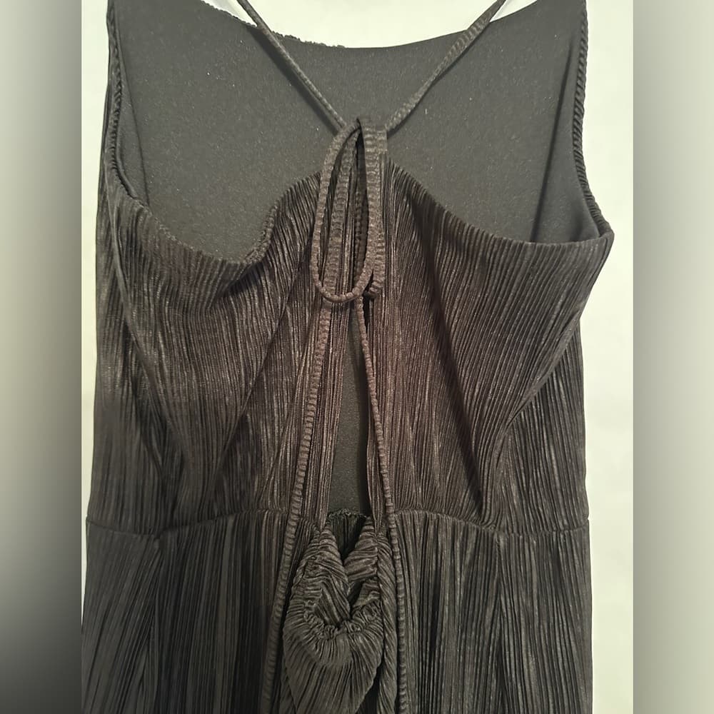 PrettyLittleThing Black Pleated Wide Leg Jumpsuit Size 10 Party Ready - Thumbnail 4