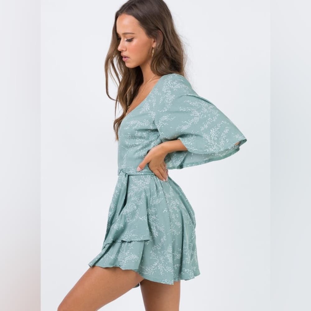 Princess Polly the Louis Romper in Sage Green Leaf Floral Size 6 Cottagecore - Thumbnail 10