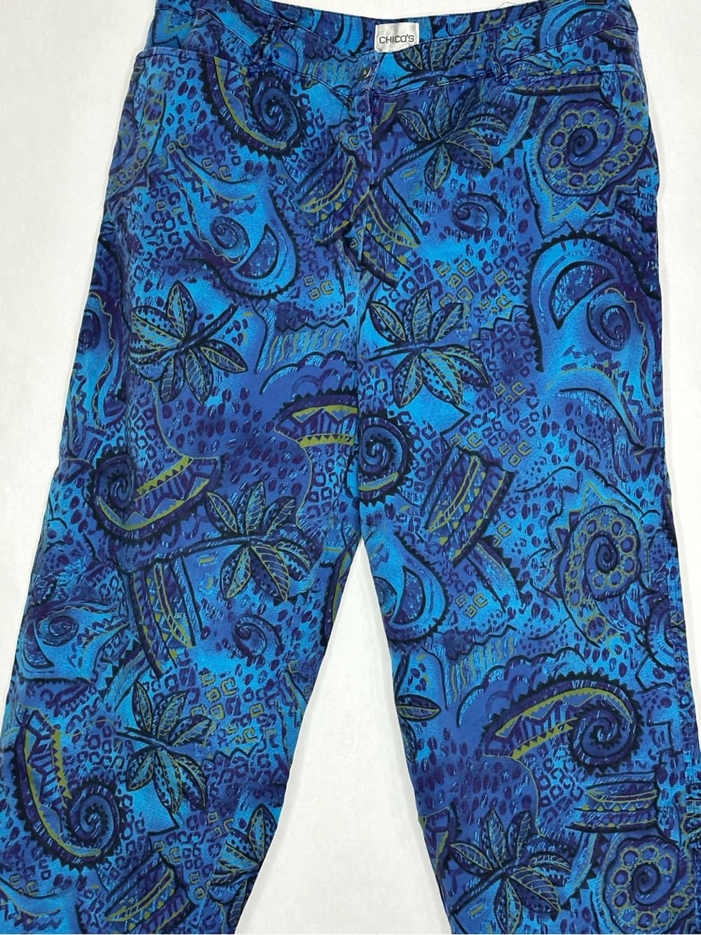 Chico’s Blue Paisley Crop Pants Size 2 (Large) Capri Boho Pants Resortwear