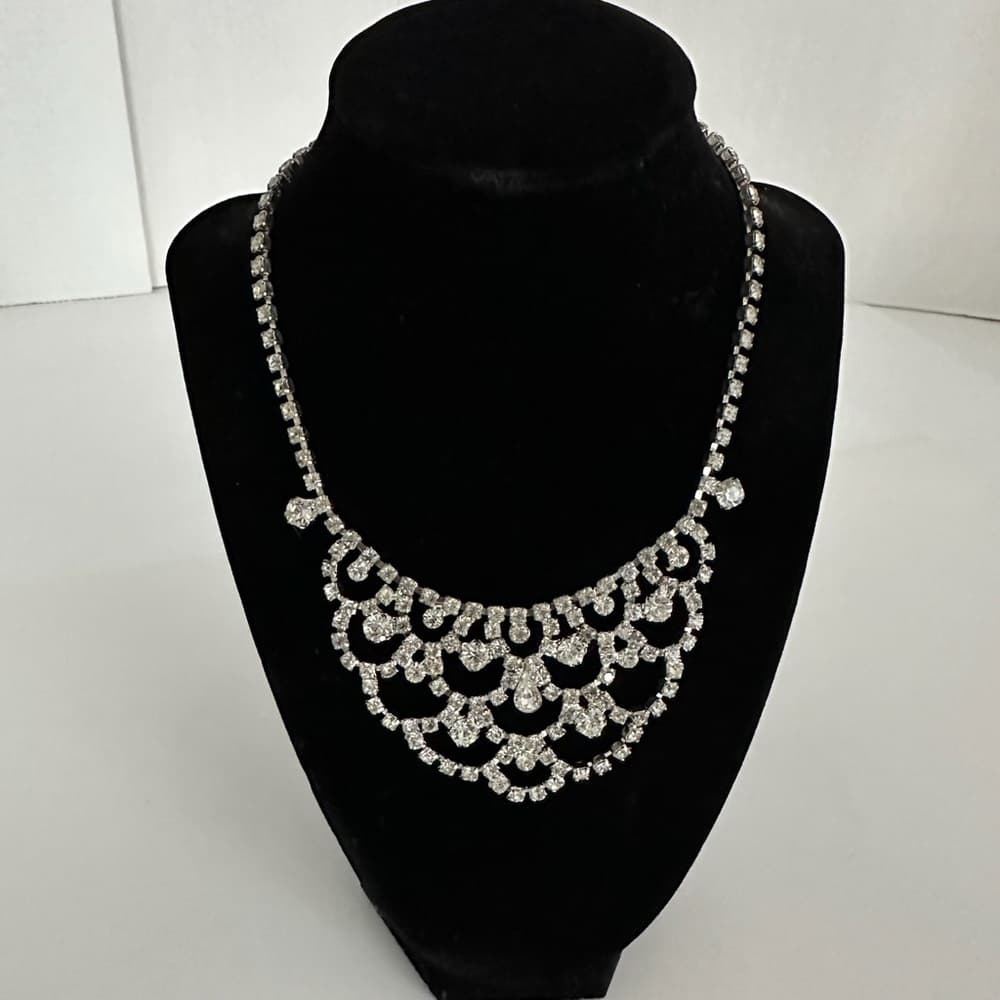 Vintage Silver Rhinestone Chandelier Necklace Old Hollywood Statement Jewelry - Thumbnail 2