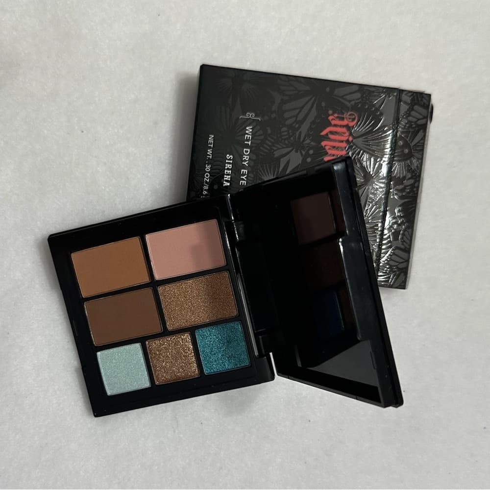 NIB Reina Rebelde Wet Dry Eye Color Eyeshadow Palette in Sirena Full Size - Thumbnail 8
