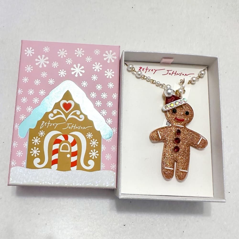 NIB Betsey Johnson Gingerbread Man Santa Hat Necklace Holiday Charm Great Gift - Thumbnail 2