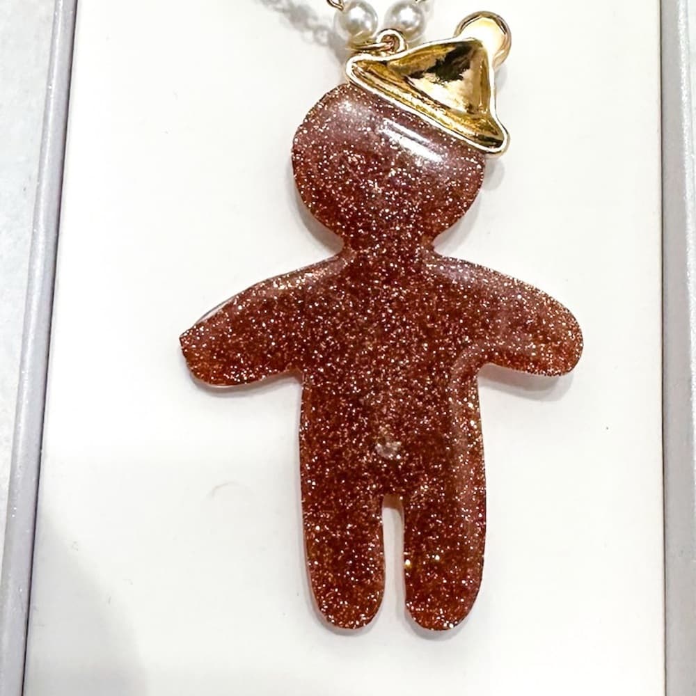 NIB Betsey Johnson Gingerbread Man Santa Hat Necklace Holiday Charm Great Gift - Thumbnail 4