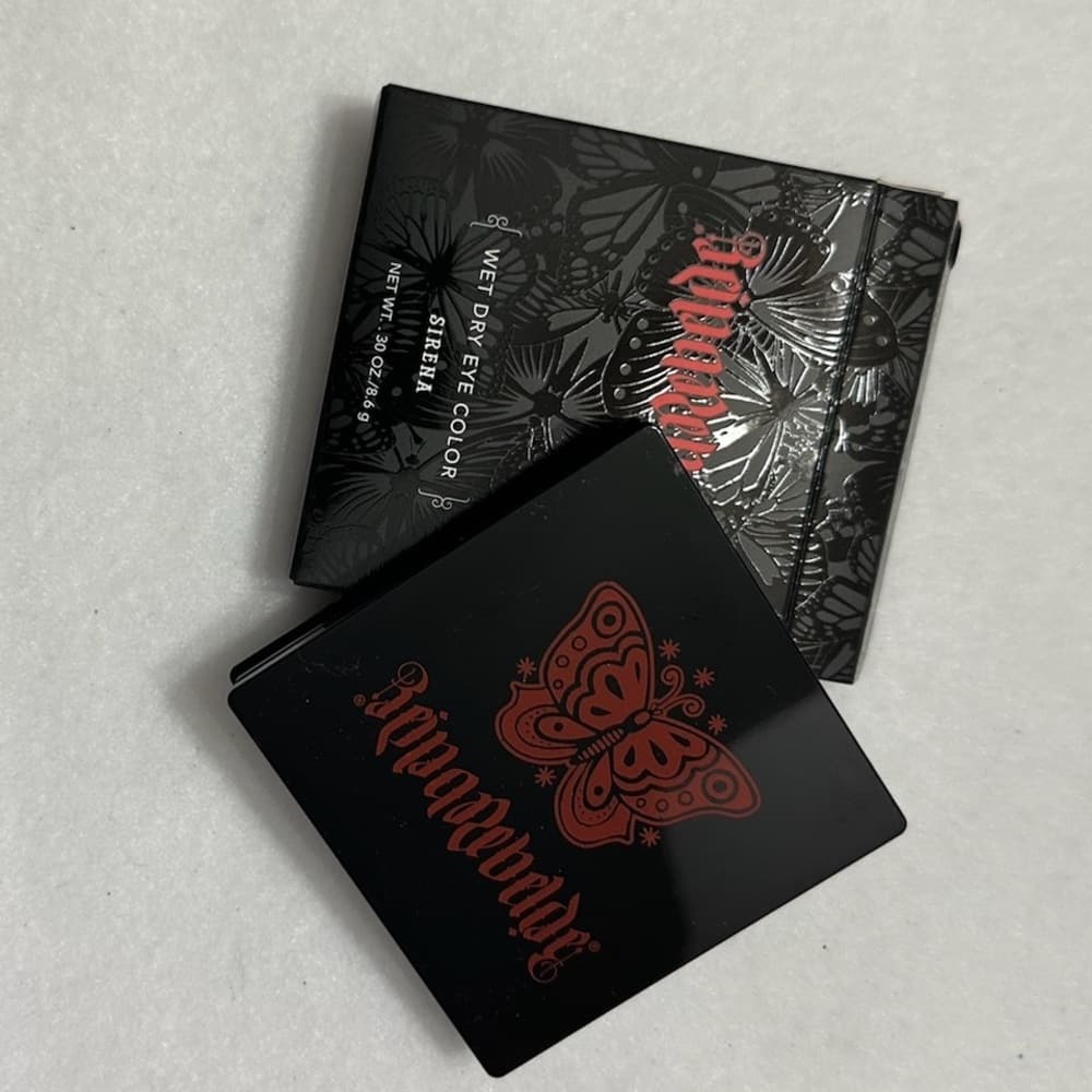 NIB Reina Rebelde Wet Dry Eye Color Eyeshadow Palette in Sirena Full Size - Thumbnail 10