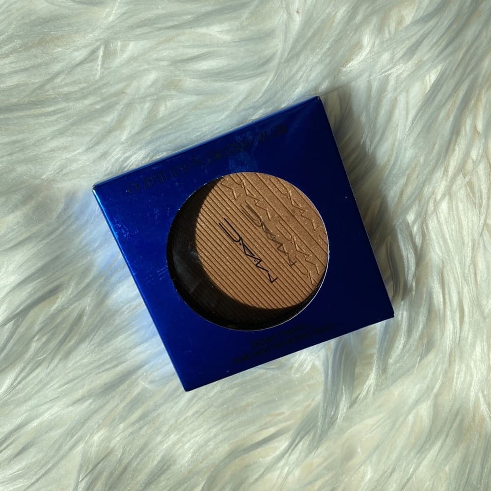 MAC Shaft of Gold Highlighter from Magic of the Night LE Collection - Thumbnail 6
