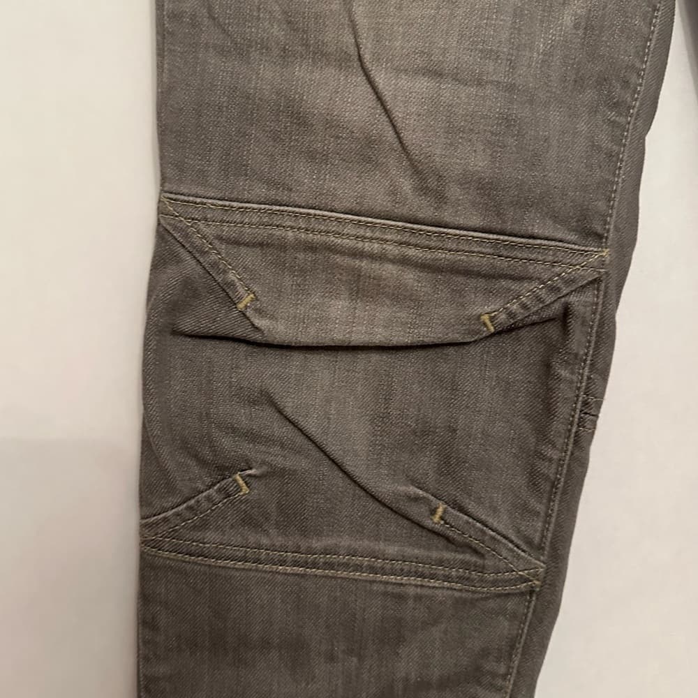 L’AGENCE Skinny Utility Jean Gray with Knee Stitching Sample Model Size 27 Denim - Thumbnail 3