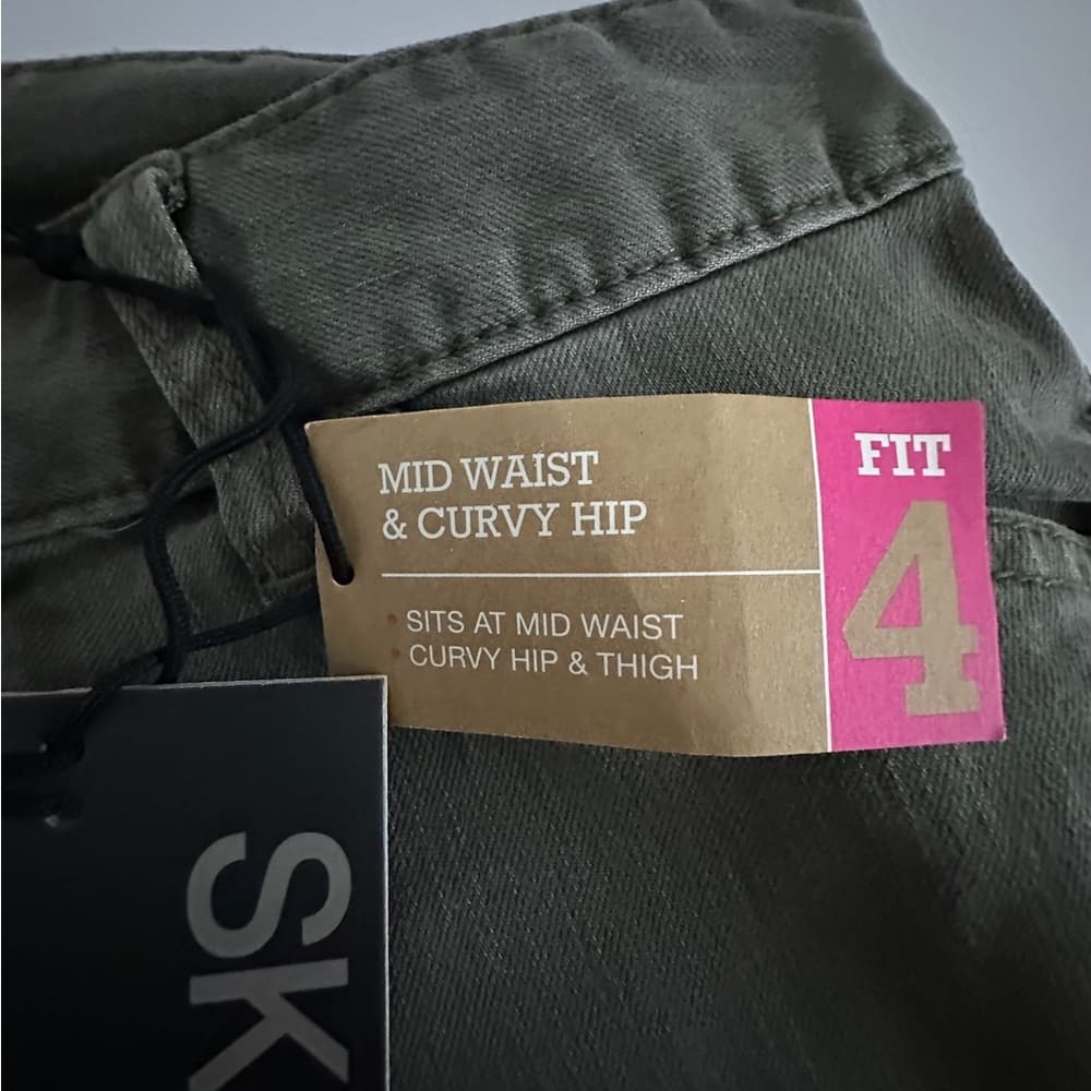 NWT Mossimo Skinny Premium Denim Olive Cargo Jeans Size 8 - Thumbnail 9
