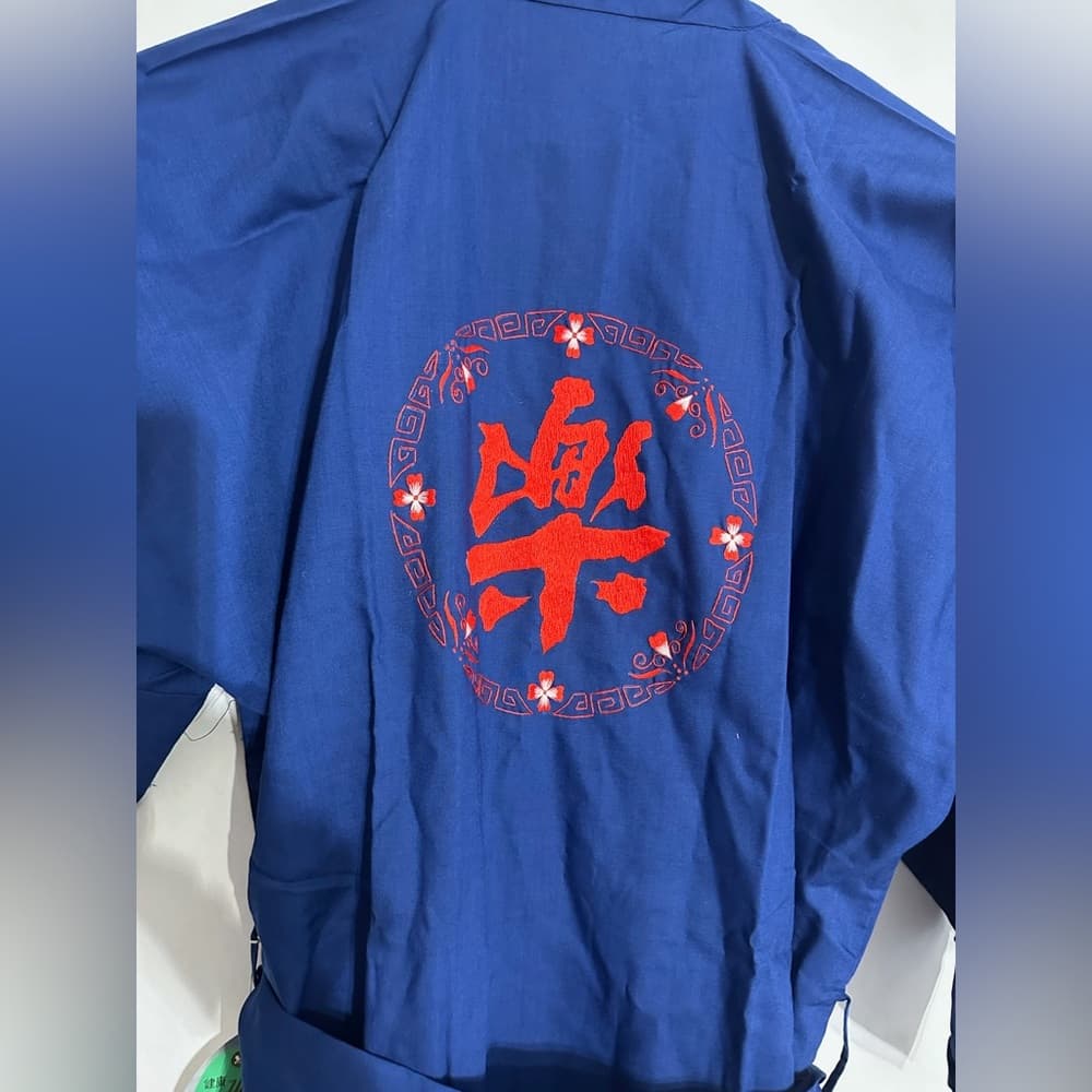 NWT Health Blue Kimono Robe with Red Embroidered Back Symbol Size Small - Thumbnail 4