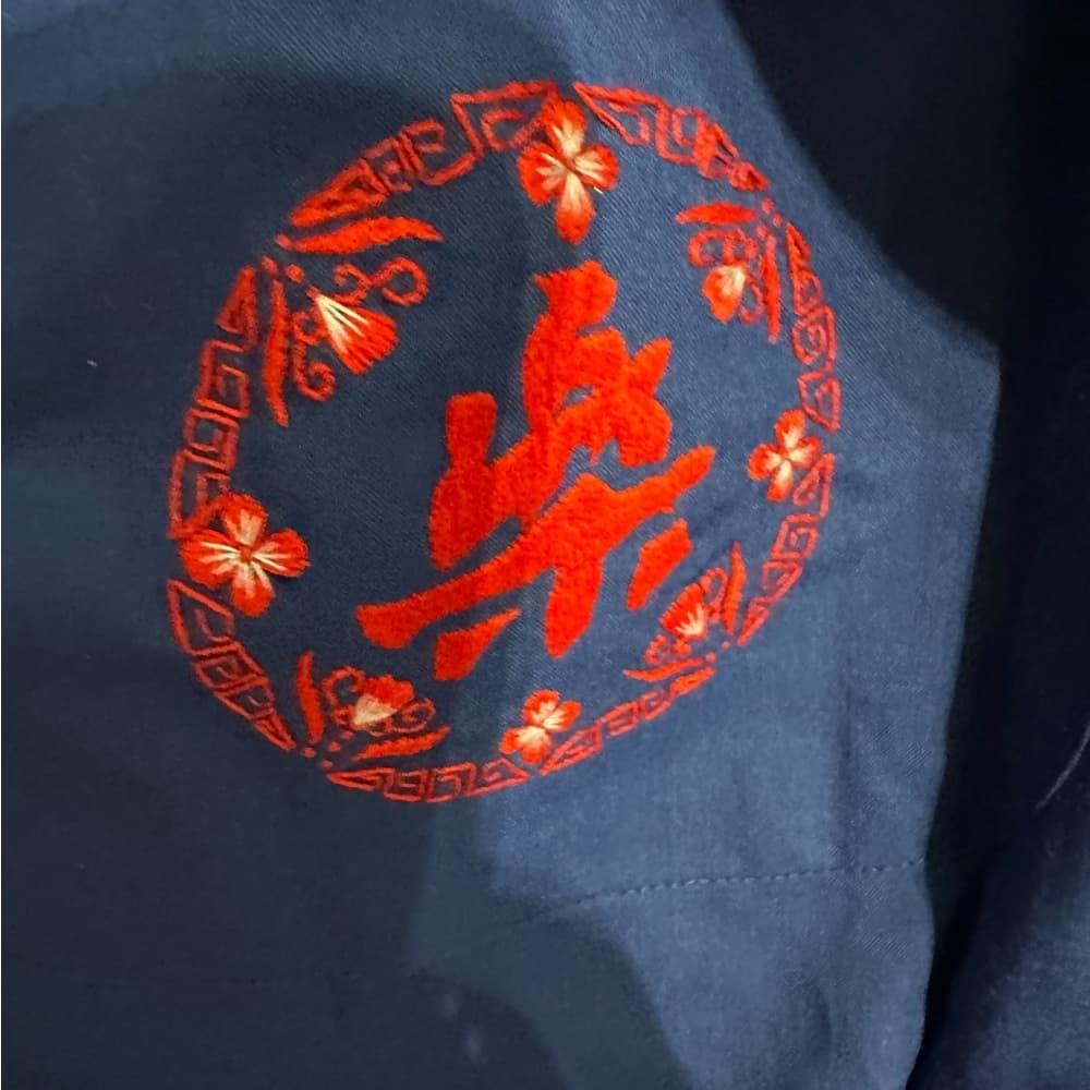 NWT Health Blue Kimono Robe with Red Embroidered Back Symbol Size Small - Thumbnail 2