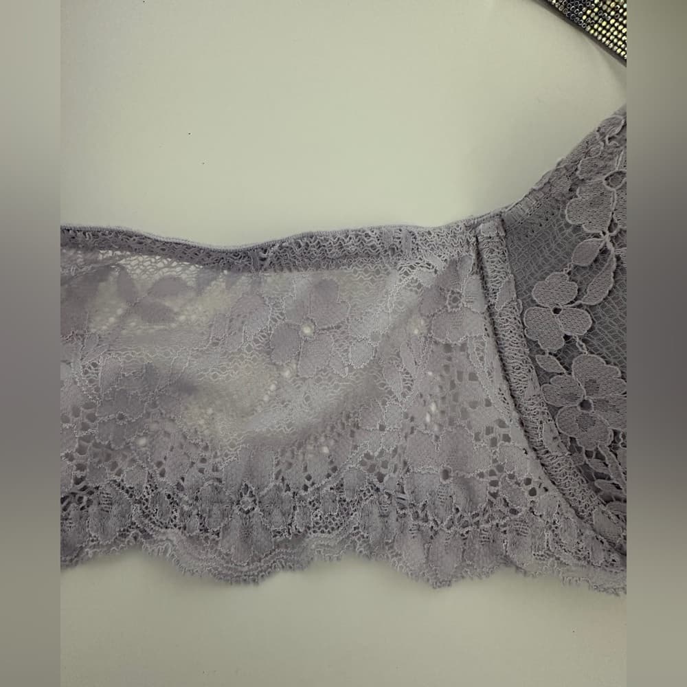 Victoria’s Secret Twinkle Lace Lightly Lined Demi Bra Rhinestone Strap Size 36DD - Thumbnail 8