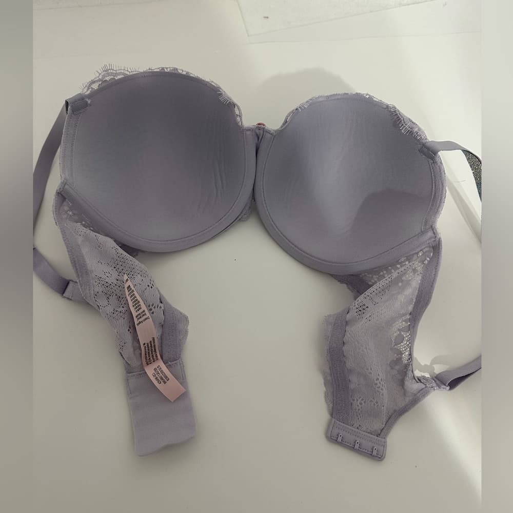 Victoria’s Secret Twinkle Lace Lightly Lined Demi Bra Rhinestone Strap Size 36DD - Thumbnail 4