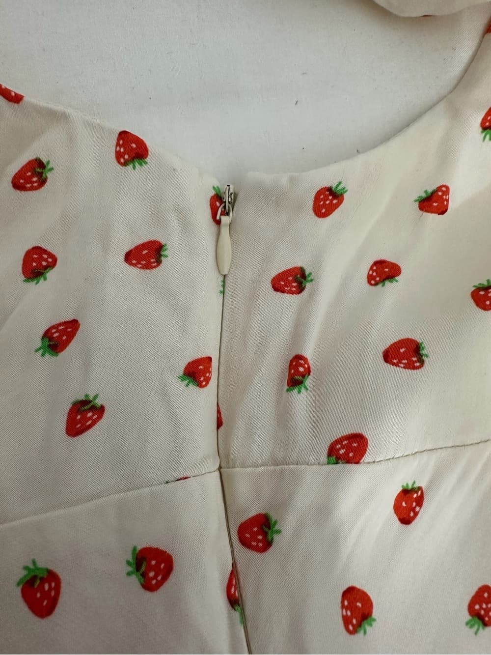 Zara Strawberry Print Mini Dress Cream Red Cottagecore Slip Dress XS Blogger Fav - Thumbnail 4