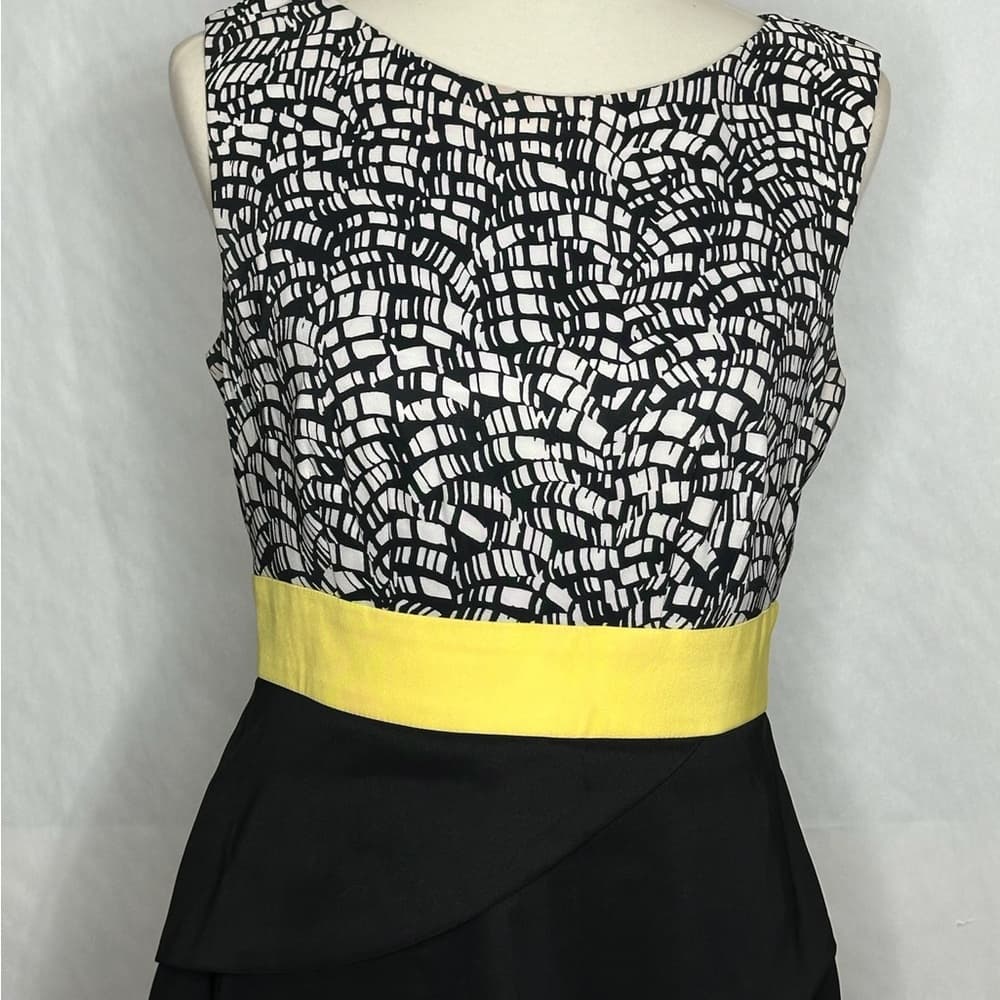 Dress Barn Black White Abstract Print Sleeveless Dress Yellow Waistband Size 8 - Thumbnail 5