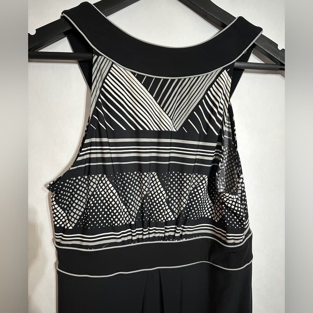 BCBGMaxAzria Black And White Geometric Print Sleeveless Dress Size Small - Thumbnail 4