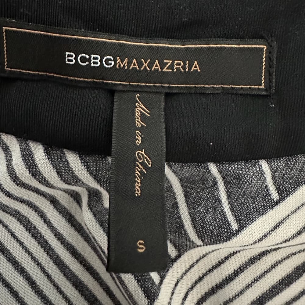 BCBGMaxAzria Black And White Geometric Print Sleeveless Dress Size Small - Thumbnail 7