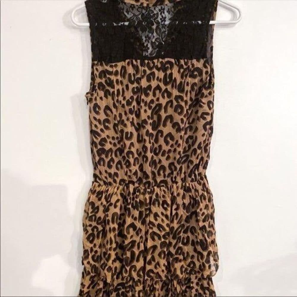 NWT Cecico Leopard Print Sleeveless Ruffle Dress Lace Back Panel Size Medium - Thumbnail 4