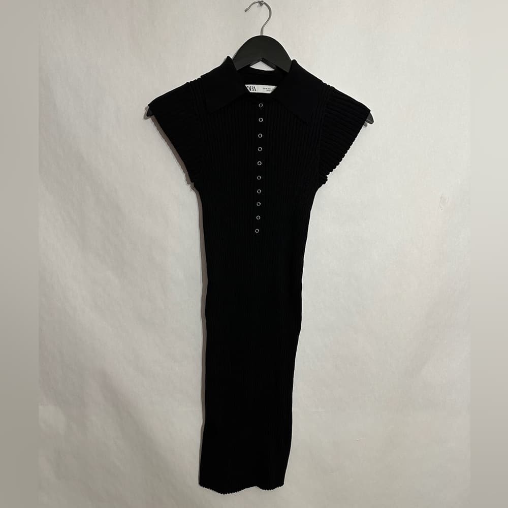 Zara Black Ribbed Collar Dress Size Medium Minimalist Chic Button Front Knit