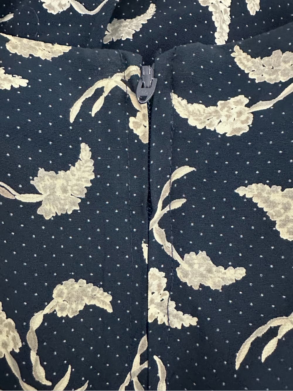 Vintage Katie MFG Navy Floral Tiered Dress Size 4 Modest Feminine Romantic - Thumbnail 6