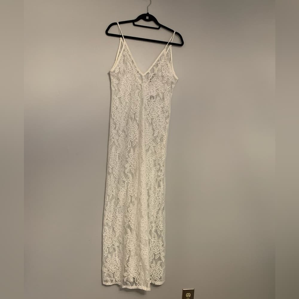 Forever 21 Floral Lace Slip See Through Dress Perfect for Layering Medium NEW - Thumbnail 5