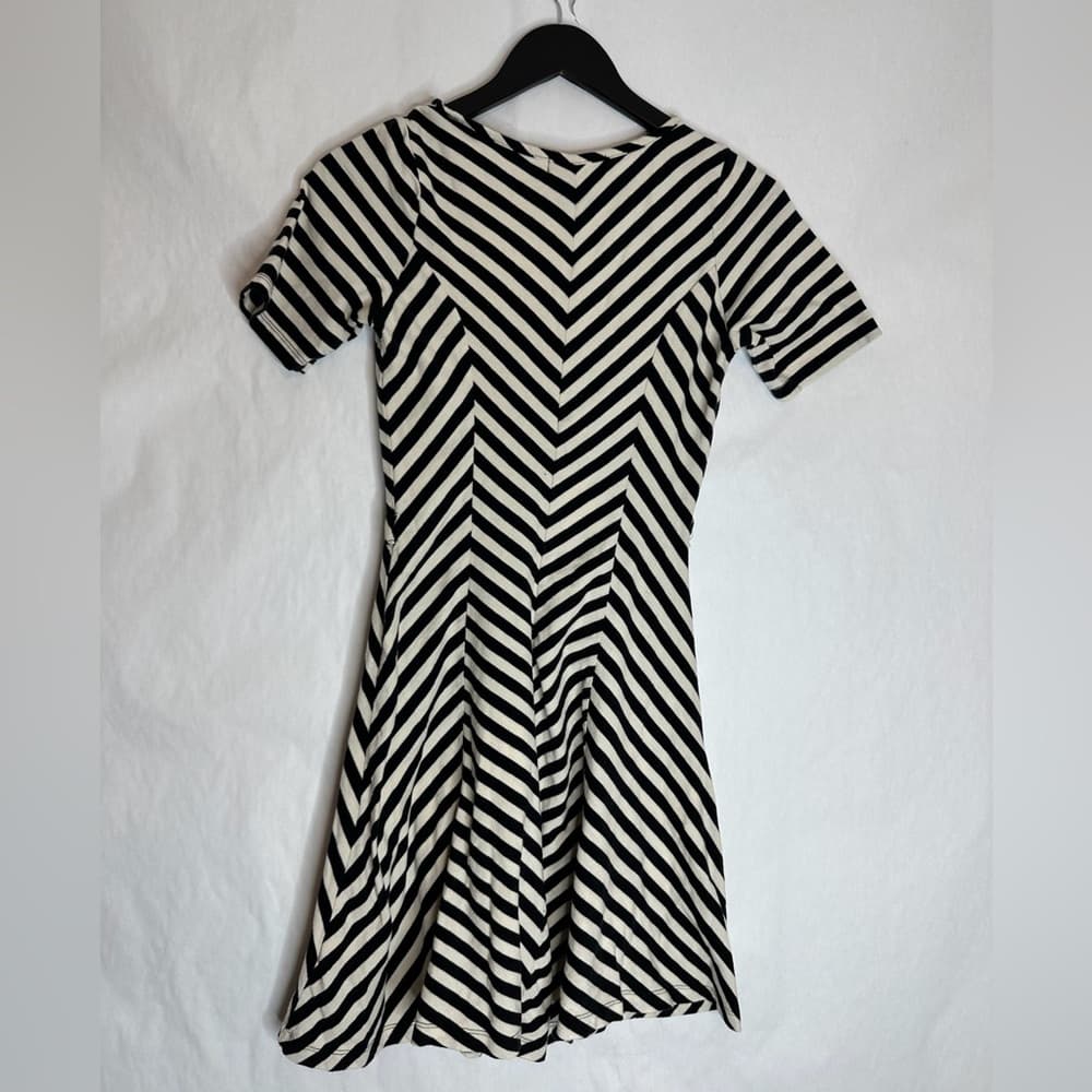 Monteau Los Angeles Stripe Chevron Short Sleeve Flare Mini Dress Size Medium - Thumbnail 5