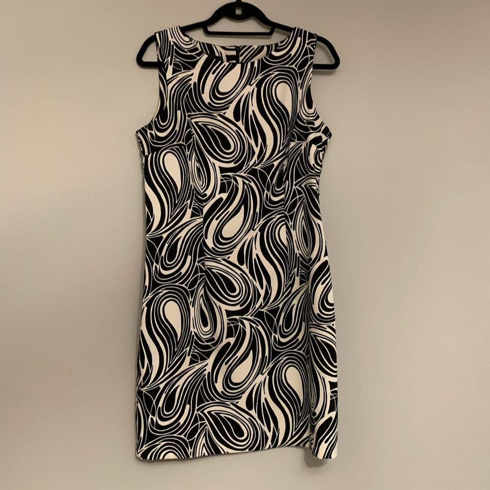 AGB Women's Sheath Dress Size 12 Black White Swirl Print Retro/Vintage-Looking - Thumbnail 4