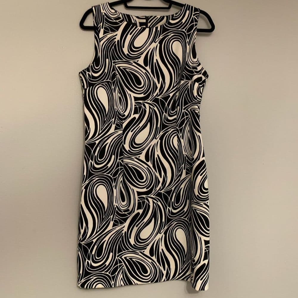 AGB Women's Sheath Dress Size 12 Black White Swirl Print Retro/Vintage-Looking
