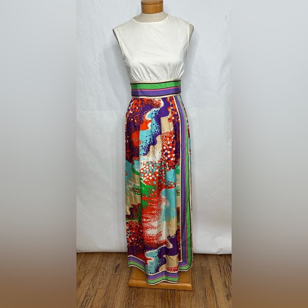 Vintage 1970s Psychedelic Dress Set Union Made ILGWU Maxi & Shorts RARE - Thumbnail 2
