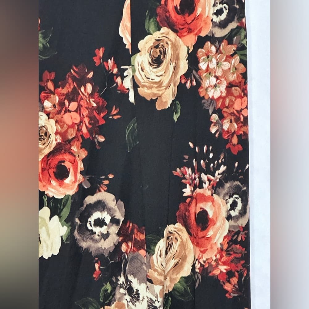 Beware Black Dark Floral Sleeveless Maxi Dress Size Medium Crisscross Front - Thumbnail 7
