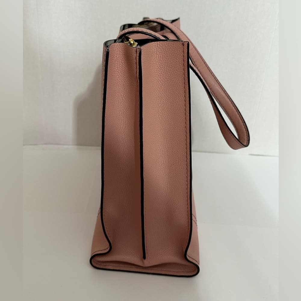 Marc Jacobs Repeat Leather Tote Bag in Blush Pink with Logo Lining - Thumbnail 4