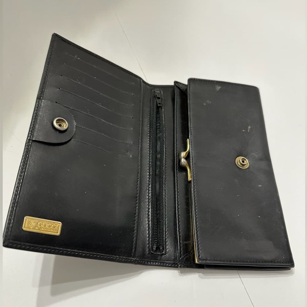 Gucci Black Leather Bifold Wallet Vintage with Gold CC Closure Authentic Luxury - Thumbnail 3