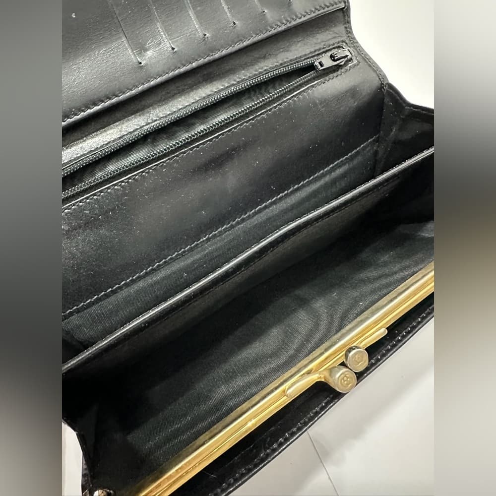 Gucci Black Leather Bifold Wallet Vintage with Gold CC Closure Authentic Luxury - Thumbnail 4