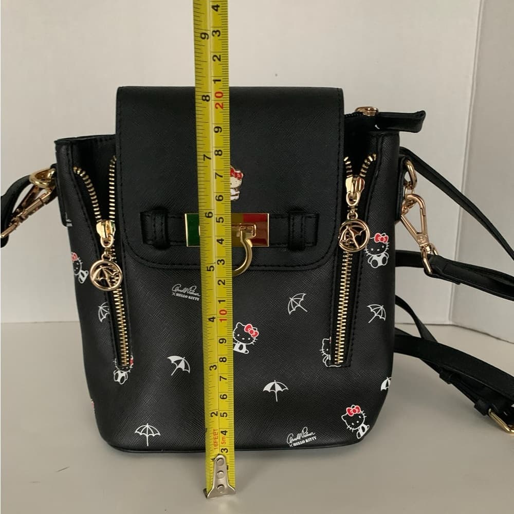Hello Kitty X Arnold Palmer Crossbody Mini Backpack - Very RARE Limited Edition - Thumbnail 9