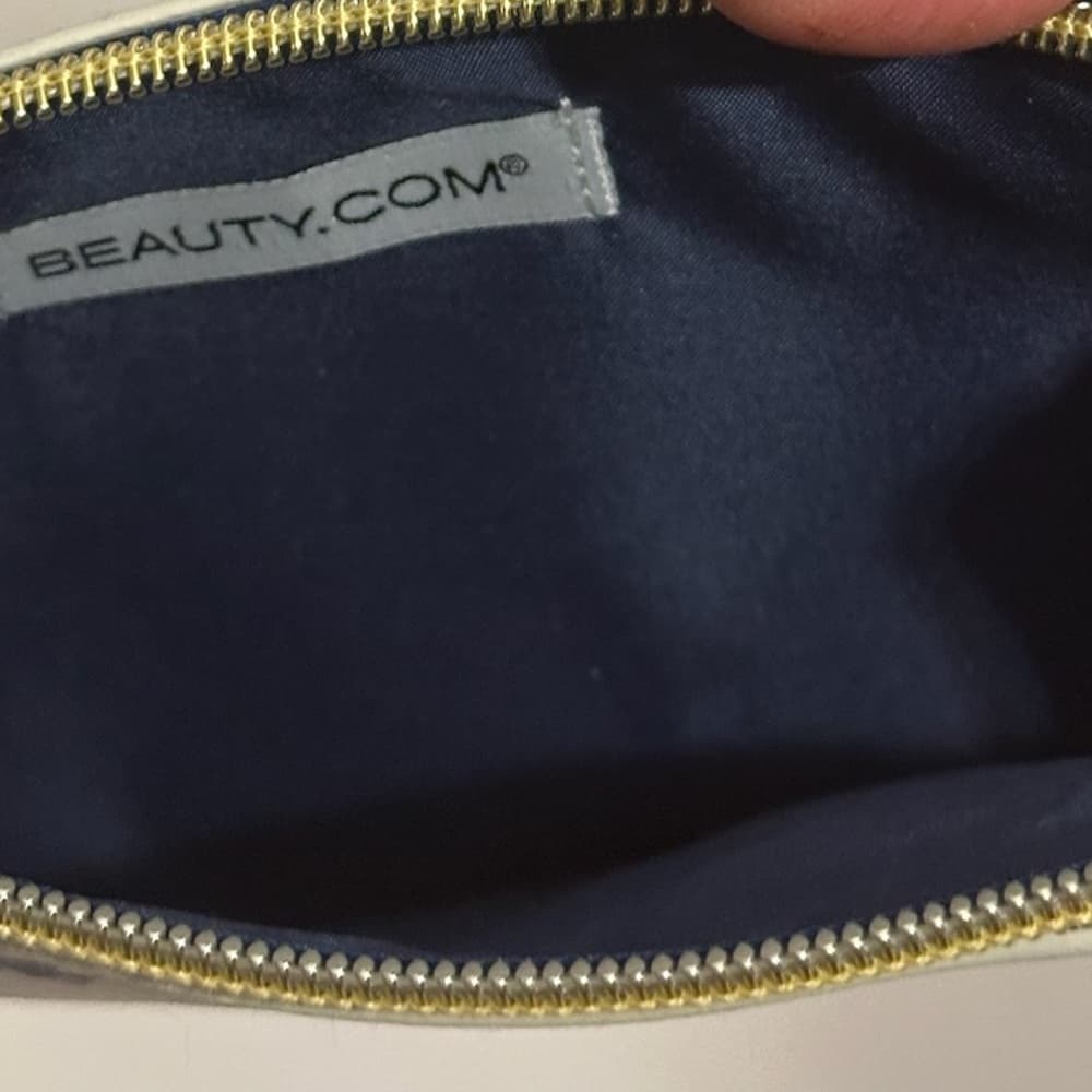 NWT Beauty.com White & Blue Floral Zip Pouch Cosmetics Bag Cottagecore Case - Thumbnail 5