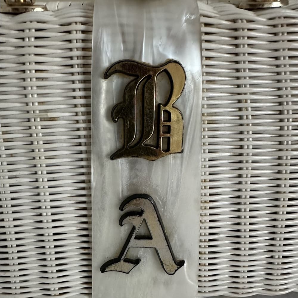 Charming by Atlas Hollywood White Wicker Box Purse Vintage Pearlized Monogram
