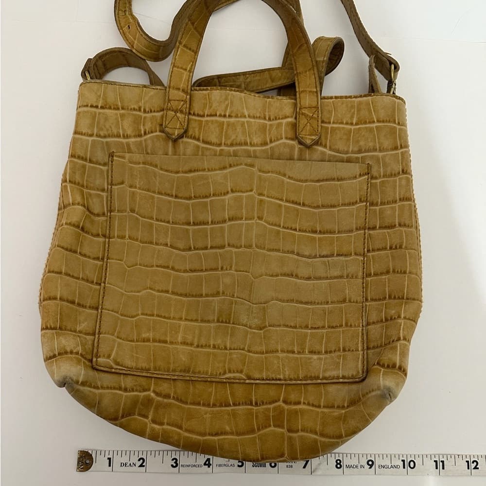 Madewell Zip-Top Transport Crossbody Croc Embossed Leather Edition Tote Bag - Thumbnail 5