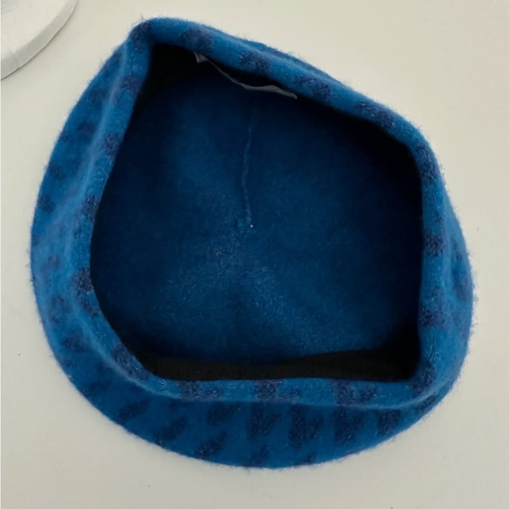 BCBGeneration Blue Print Beret Hat Wool Blend Fuzzy Parisian French Girl Chic
