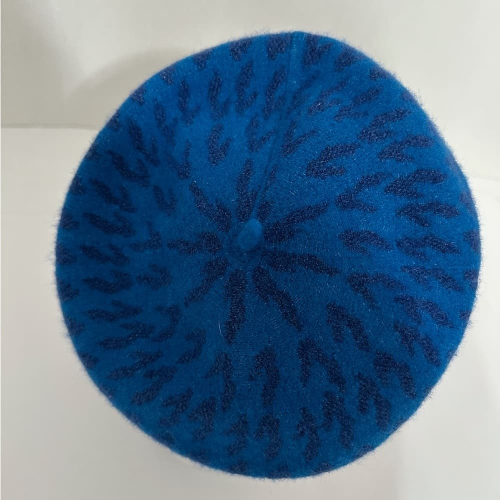 BCBGeneration Blue Print Beret Hat Wool Blend Fuzzy Parisian French Girl Chic - Thumbnail 3