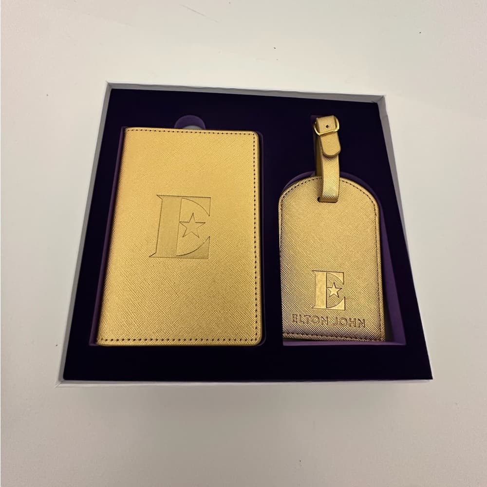 NIB Elton John Gold Passport Cover And Luggage Tag Farewell Tour VIP Gift Set