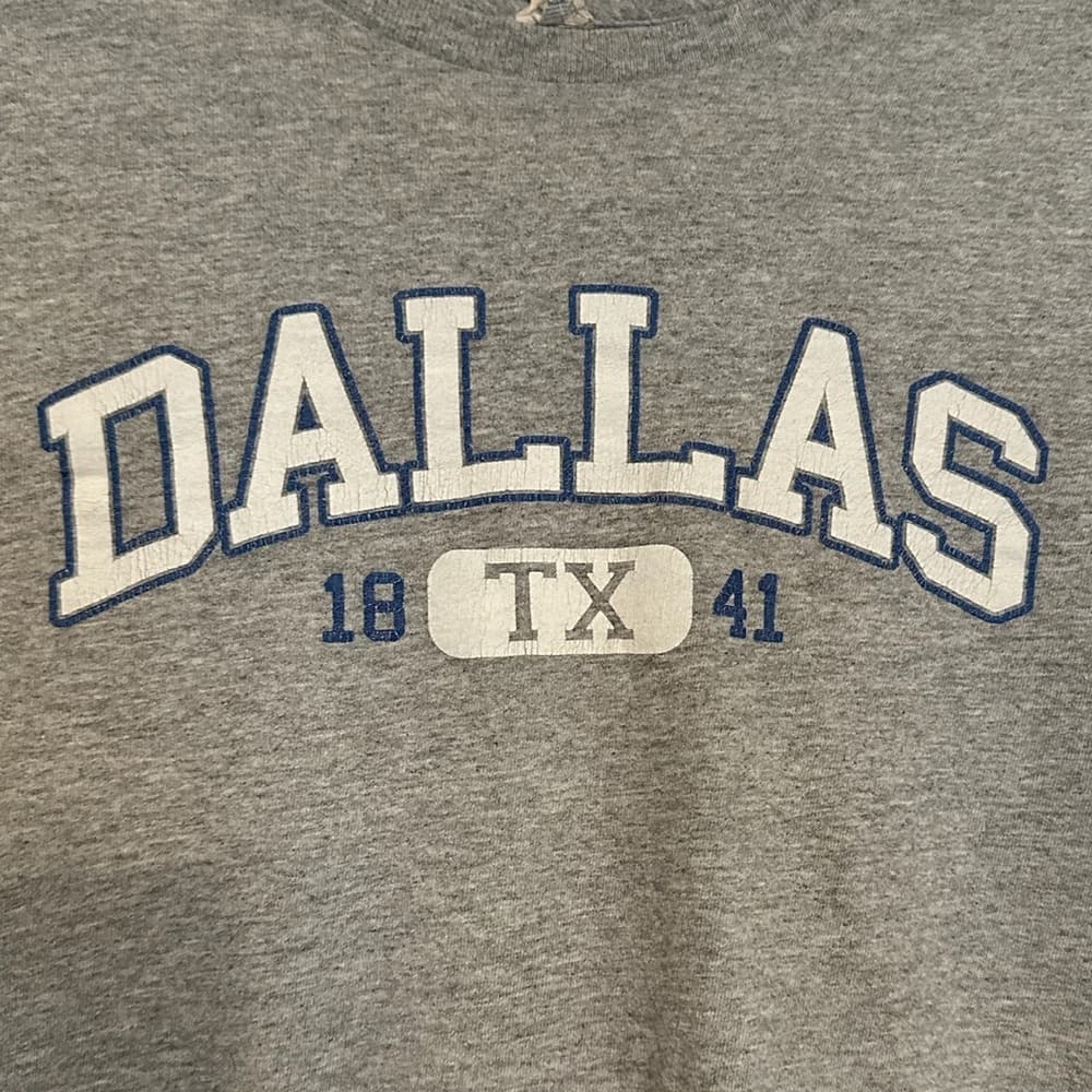 Delta Dallas TX Texas Graphic Tee Men’s Medium T-Shirt Vintage 2000s Y2K Retro - Thumbnail 2