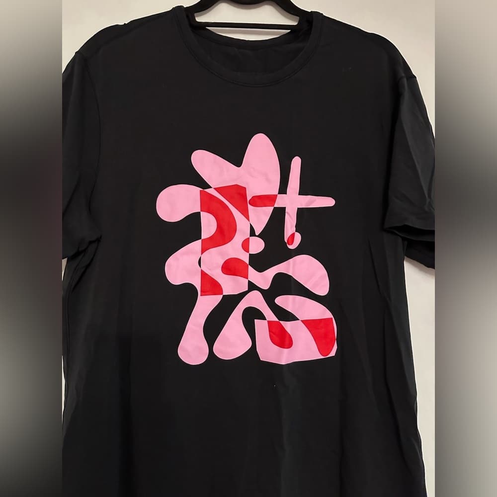 Lululemon 5 Year Basic T-Shirt *Pride Limited Edition Graphic Black RARE Large - Thumbnail 7