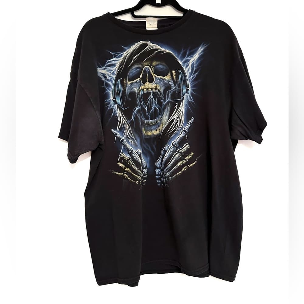 Vintage Y2K Skull Grim Reaper Headphones Delta Pro Weight Graphic Tee Black XL