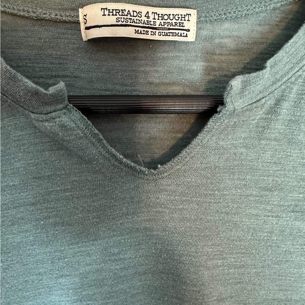 Threads 4 Thought Sustainable Apparel Windsor Notch Neck Tee Mens Size Small - Thumbnail 5