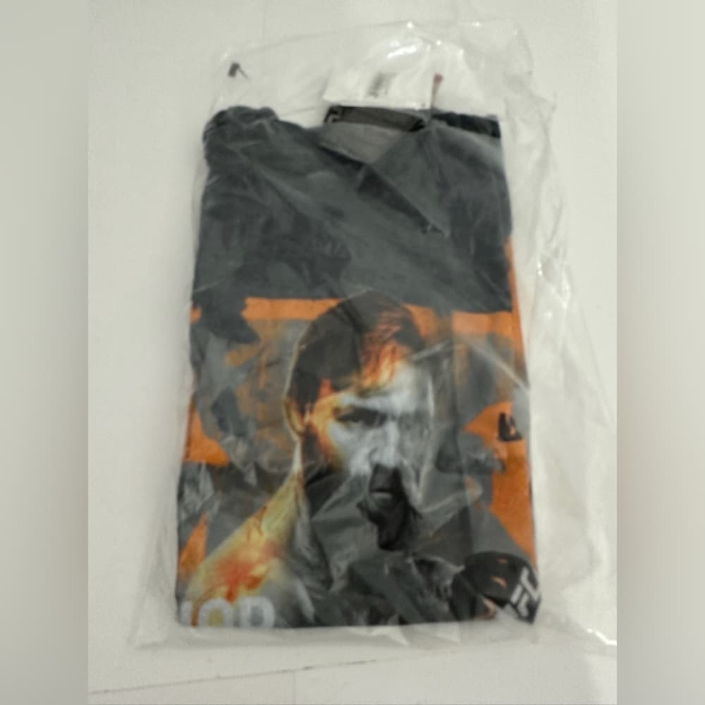 NWT Reebok UFC Conor McGregor Graphic Tee Notorious Black Heather Size Large - Thumbnail 11