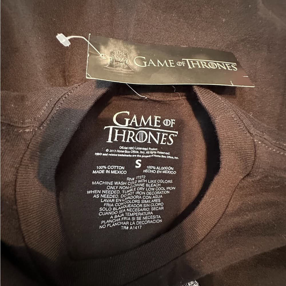 NWT GAME OF THRONES Black House Sigils Tee Shirt HBO Fantasy Graphic Size Small - Thumbnail 8
