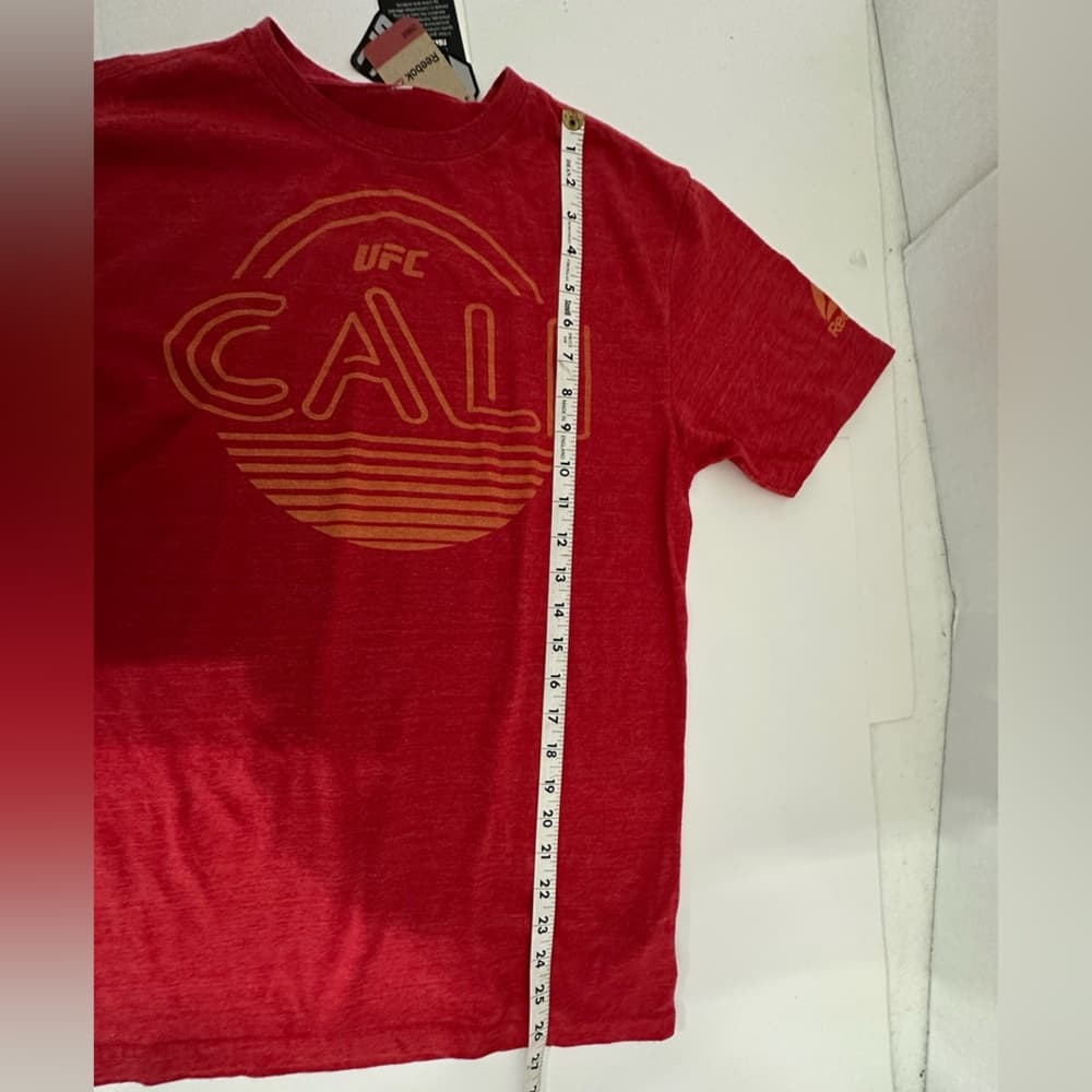 NWT Reebox UFC 214 Official Weigh-In Shirt Cali Red Sunset Logo Size Small - Thumbnail 13