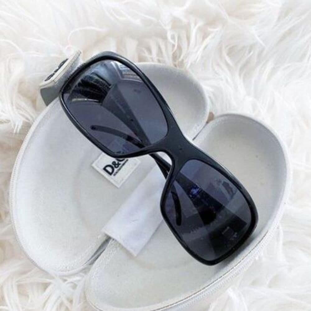 D&G Dolce and Gabbana Vintage Y2K Black 8009 "Studded" Rectangle Sunglasses - Thumbnail 4