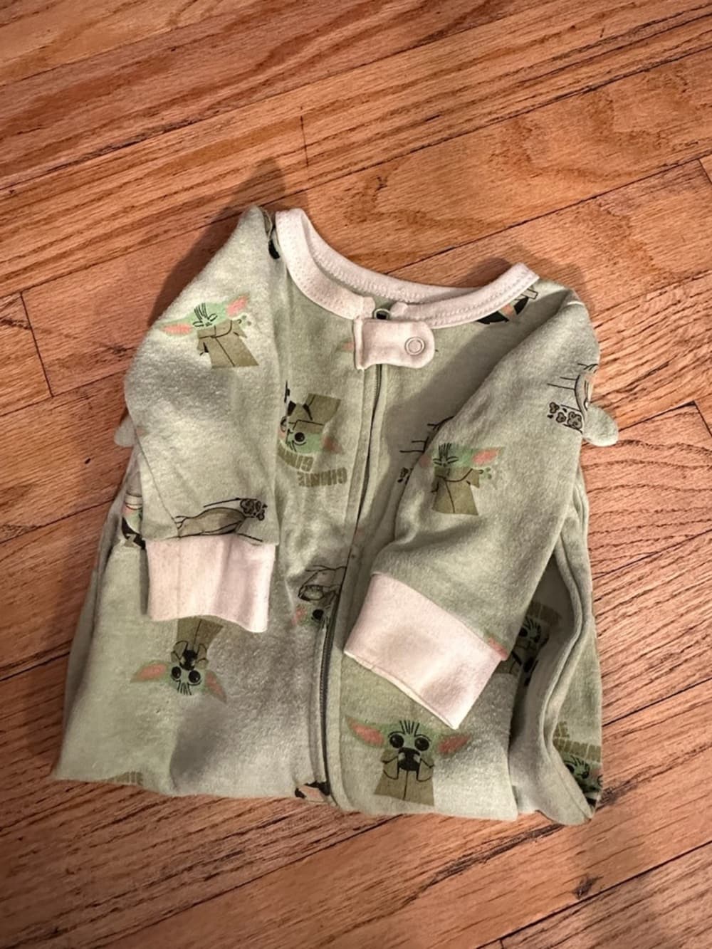 Star Wars Baby Yoda Grogu Footed Sleeper Pajamas Green 3M One Piece Onsie 3 Mon