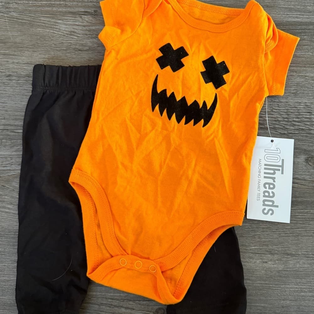 Halloween Jack-O-Lantern Face Orange Pumpkin Baby One Piece and Pants 3-6 months - Thumbnail 2